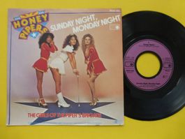 Honey Pipers – Sunday Night, Monday Night