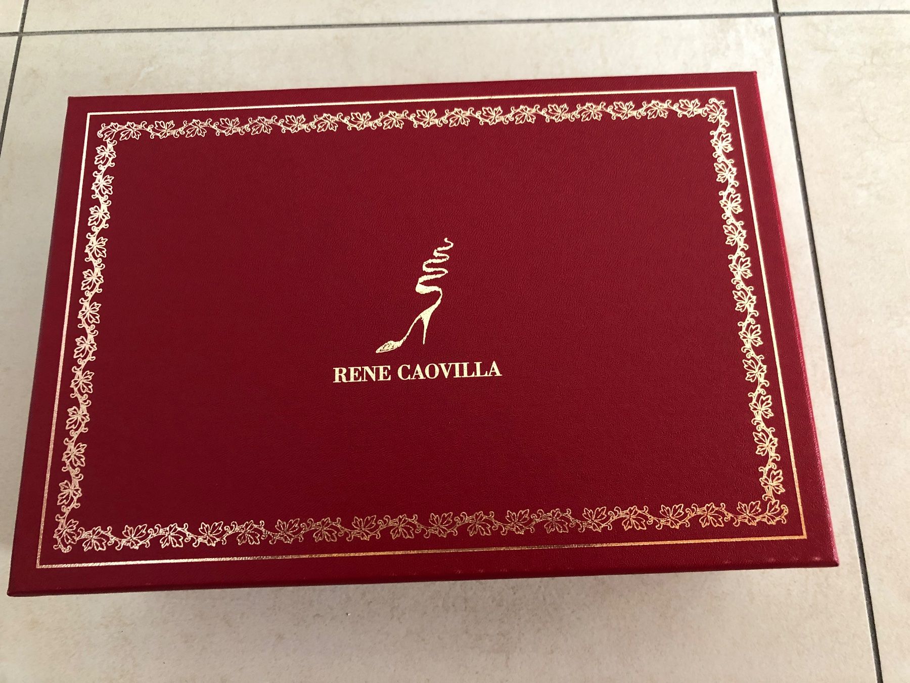 Altro in Decorazioni & Accessori: Box scarpe Caovilla – Nuovo e nell'imballaggio originale da Davesco-Soragno venduto da dvf_7h6d