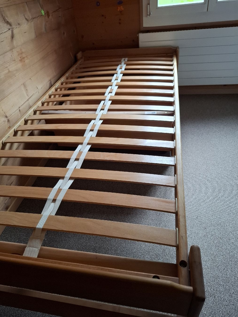 Betten: Kinderbett – Gebraucht aus Elm von ROHO85. 7