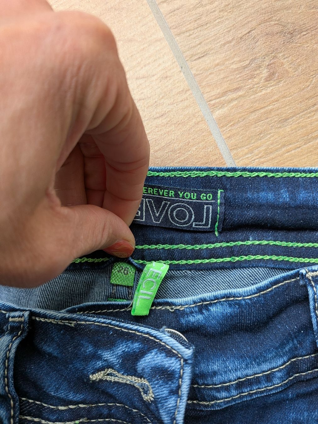 Cecil Jeans: CECIL Jeans Grösse 26 – Usato da Eschenbach SG venduto da SanFranciscoCalifornia 2