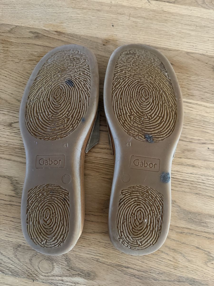 Gabor Chaussures femmes: Gabor Pantolette 41 Olivegrün  – D'occasion à Bonstetten par norisknofun123 3