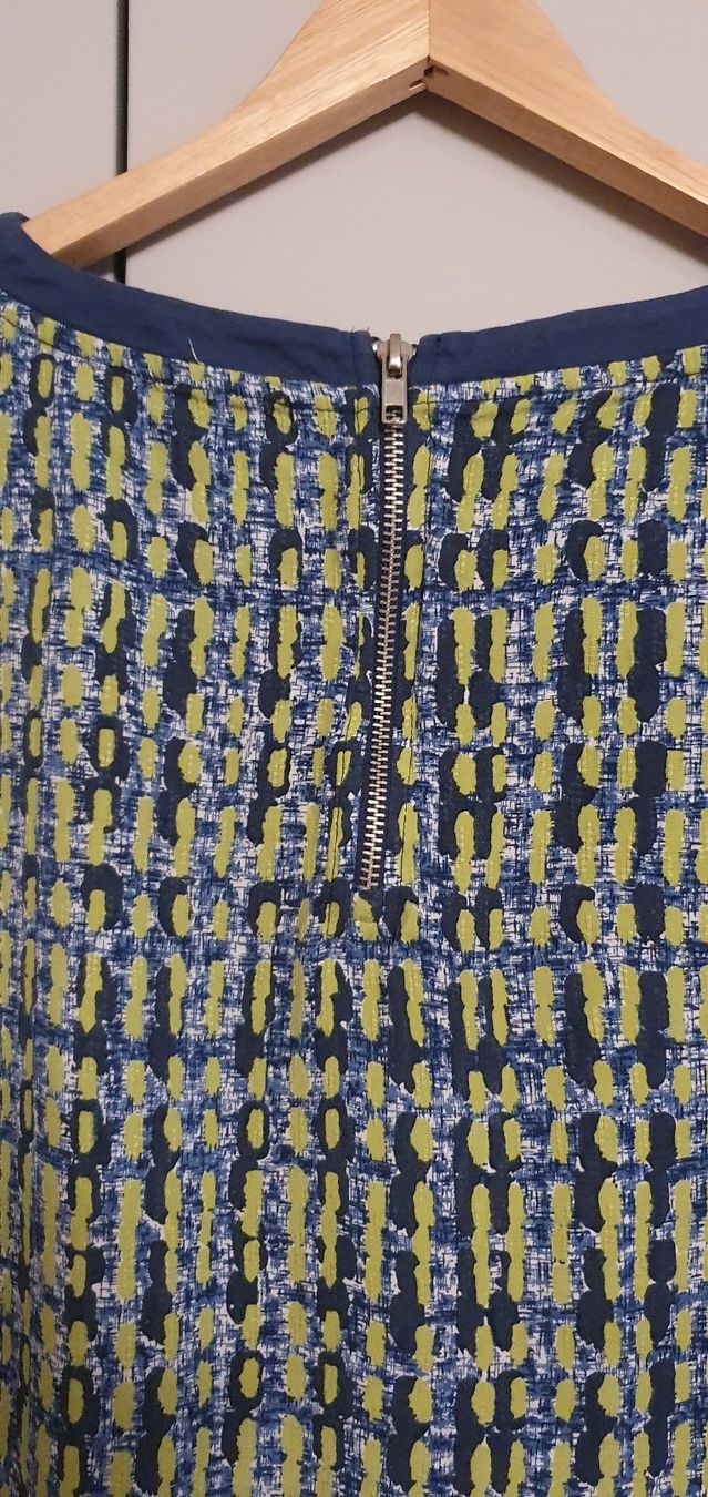 Cecil Vestiti: Gemustertes Kleid von Cecil, Grösse XL – Usato da Unterentfelden venduto da LookoutMt 2