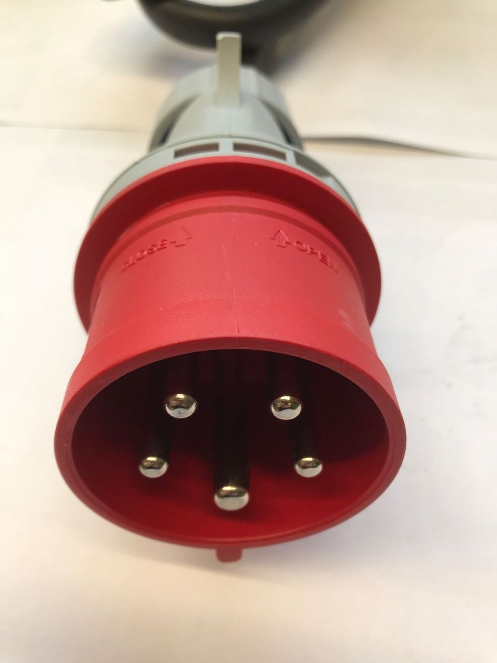 Cavi: Anschlusskabel 3x400V/32A – Nuovo (secondo la descrizione) da Küblis venduto da hypofacto 3