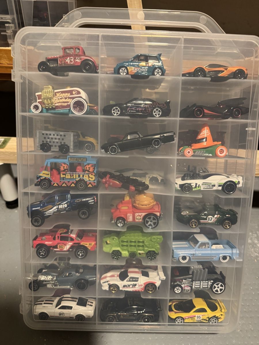 Hot Wheels Modellini d'auto: HotWheels - Full Mainline 2025 + divers – Usato da Miège venduto da Mickit92 3