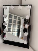 Schminkspiegel mit Licht 