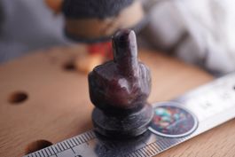 Granat und Astrophyllit  Mittelfinger       ab 1.-  Auktion