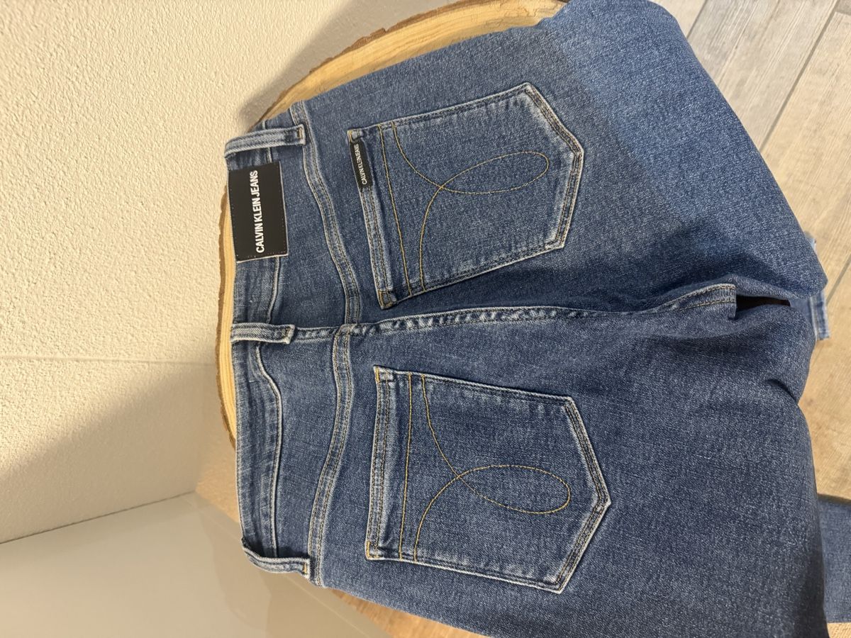 Calvin Klein Jeans: Calvin Klein Jeans Gr. 29 – Nuovo (secondo la descrizione) da Hägglingen venduto da Raff_Ella 2