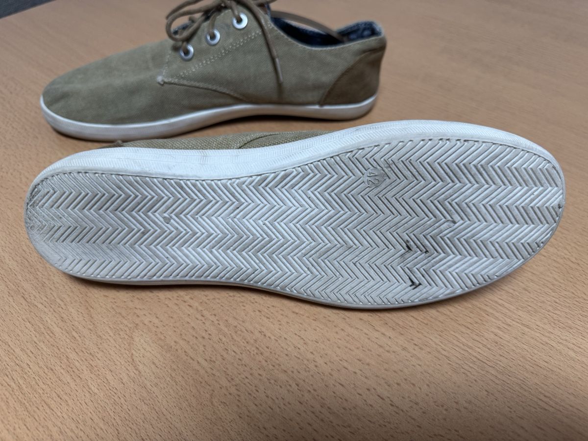 Scarpe da uomo: YOUR TURN Herren Schuhe Grösse 42 – Usato da Küsnacht ZH venduto da IrischkaB 1