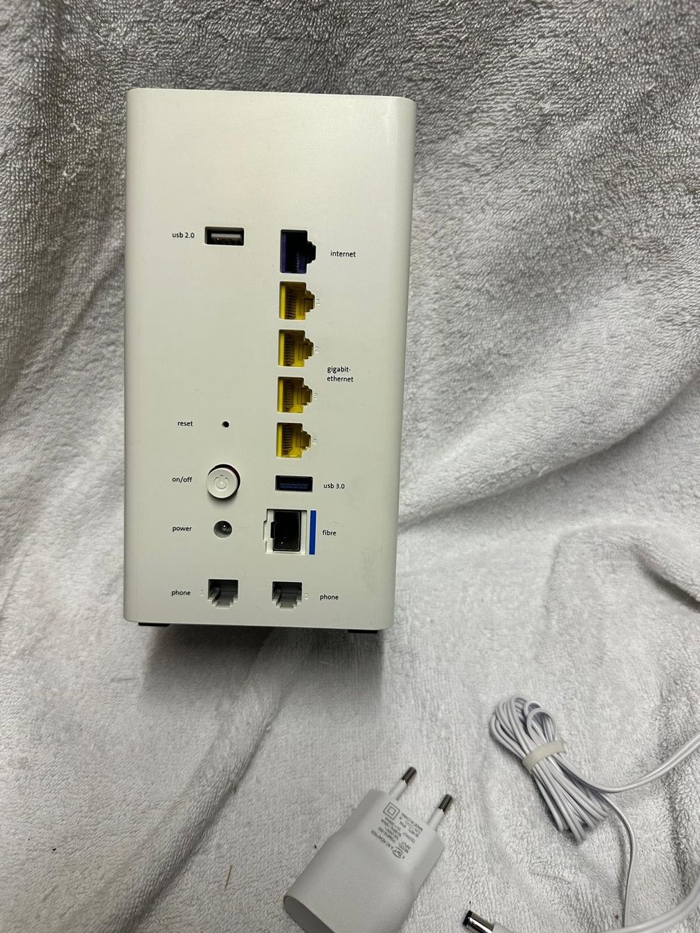 Swisscom Modem & Router: Swisscom Internet-Box 2 – Usato da Thörishaus venduto da zimtfein 2