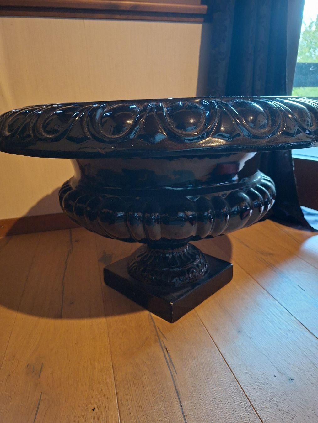 Pentole: Barocker pflanzentopf , Gross , Gothic  – Usato da Brienz BE venduto da Zwiback20 2