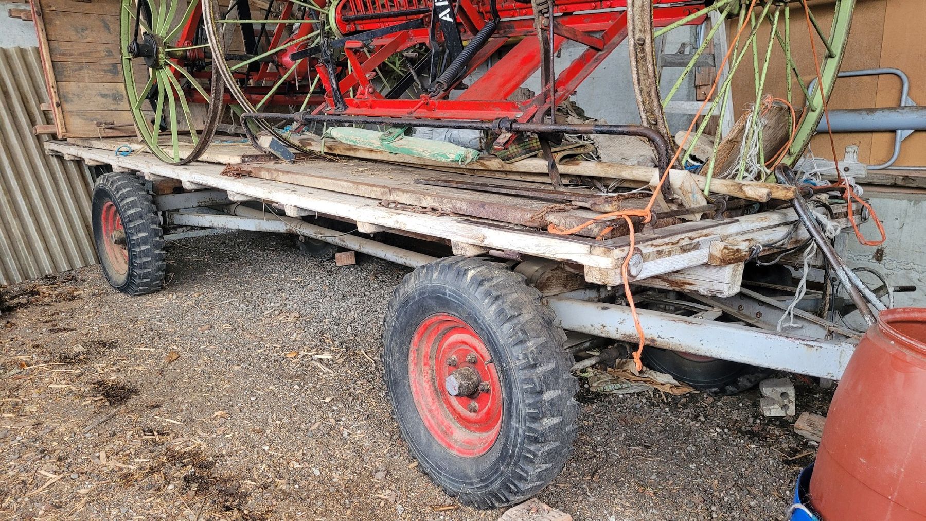 Rimorchi: Brückenwagen/ Holzwagen – Usato da Sumiswald venduto da and_kmn7