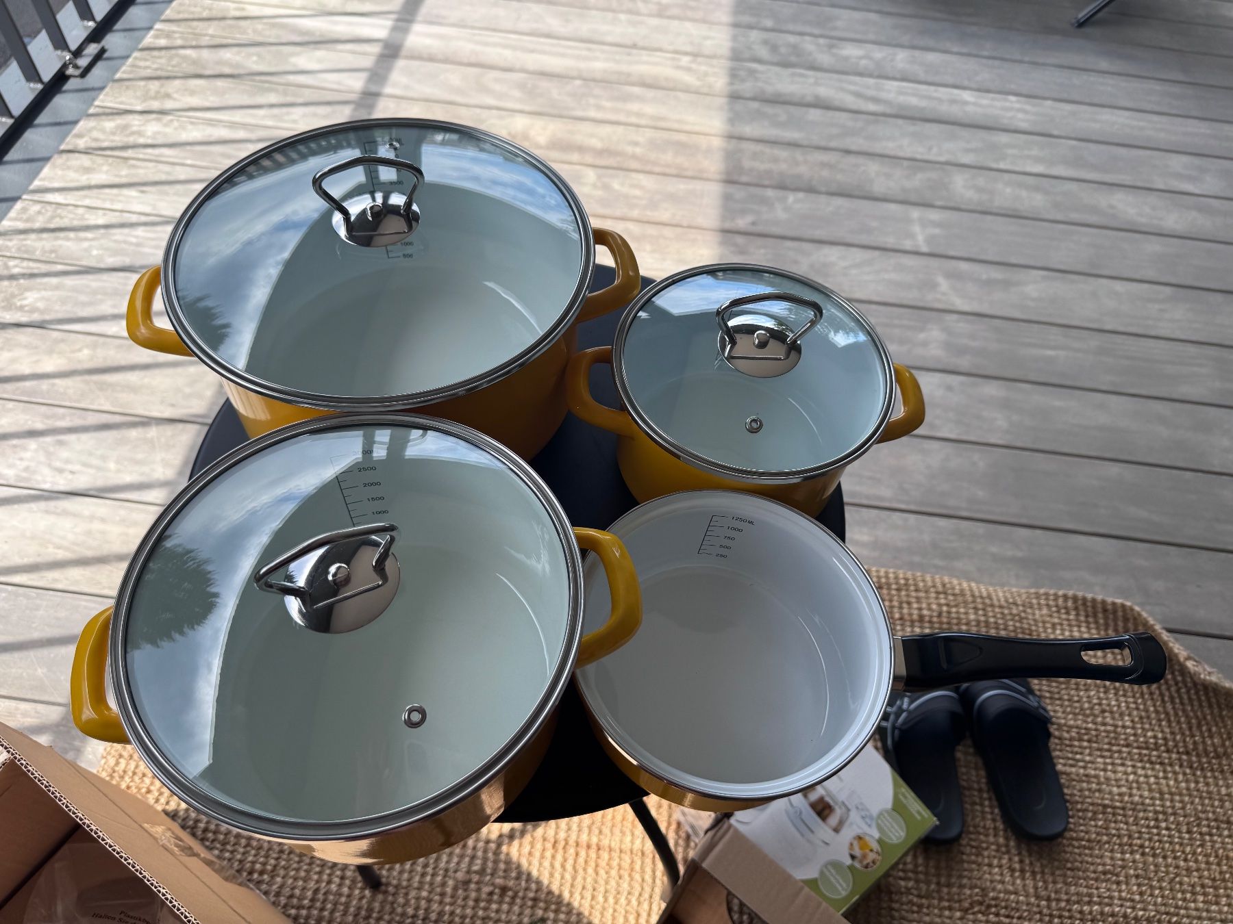 Töpfe: Kochtopfset gelb mit Deckel 4-teilig neuwertig – Neu und originalverpackt aus Müllheim Dorf von kat_9dnw 2