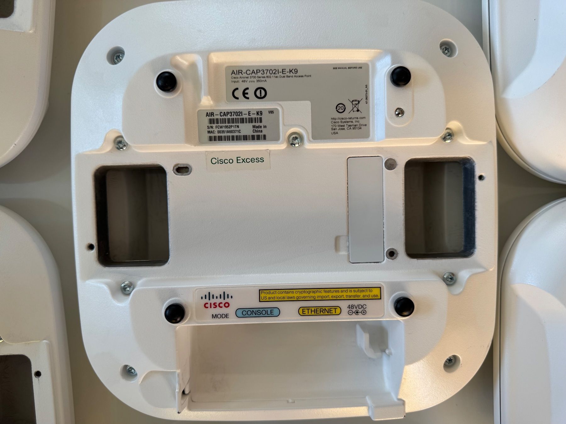 Cisco Modem & Router: 10 × Cisco AIR-CAP3702I-E-K9 Access Points – Usato da Richterswil venduto da Iflodnob 1