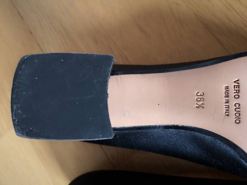 Scarpe da donna: Schwarze Samt /Satin Pumps – Usato da Rüschlikon venduto da Sanna06 4