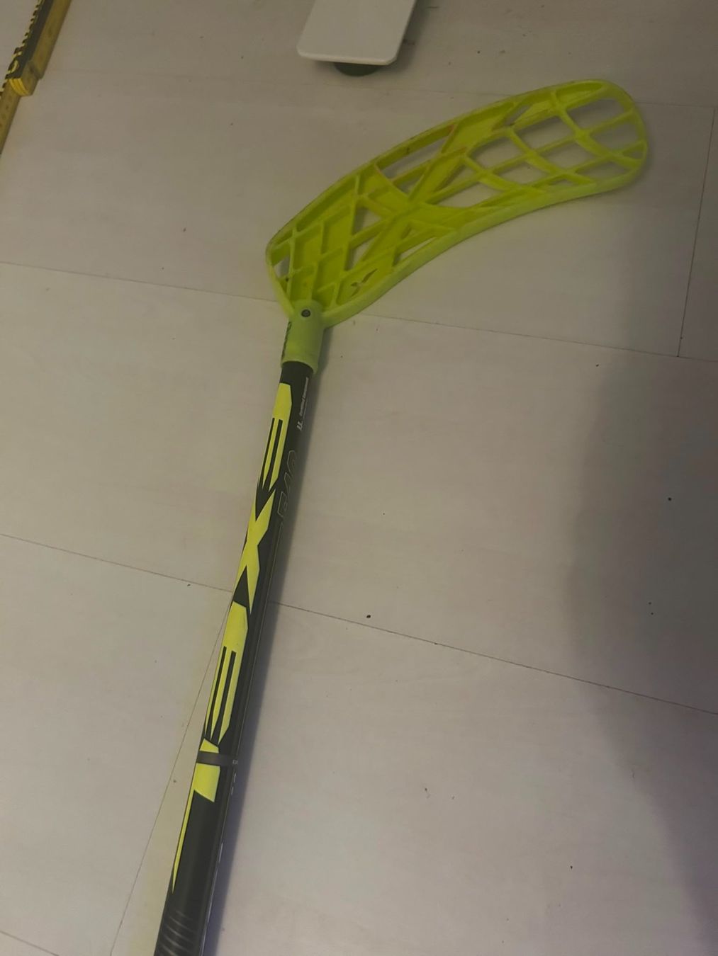 Exel Unihockey: EXEL Unihockeyschläger – Usato da Madetswil venduto da Luck_4_Ever