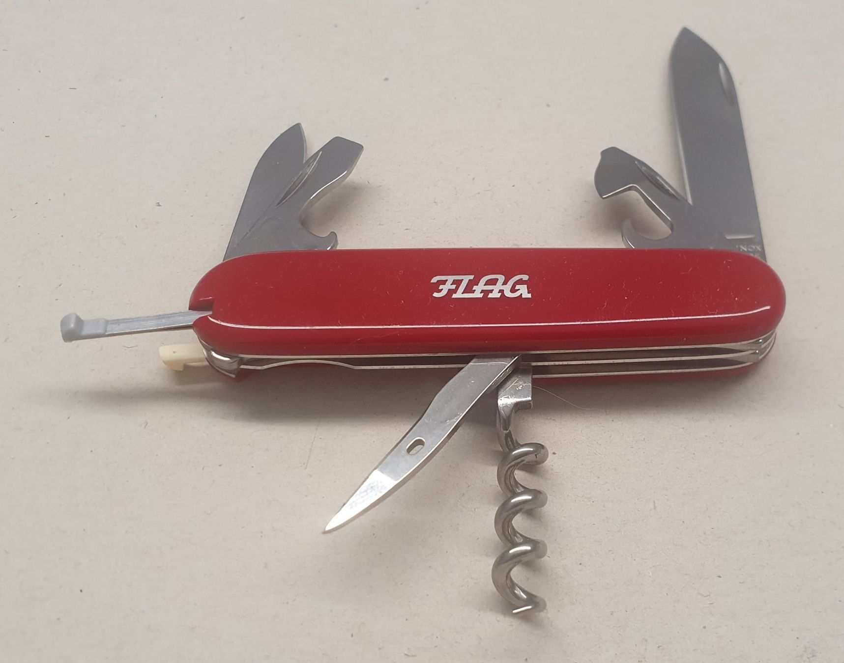 Victorinox Coltelli tascabile: 4 Victorinox Sackmesser mit Logo – Nuovo (secondo la descrizione) da Härkingen venduto da MarianneSi 2