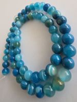 Sardonyx blau 6mm. Strang