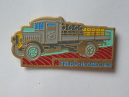 2 Pins Feldschlösschen Brauerei