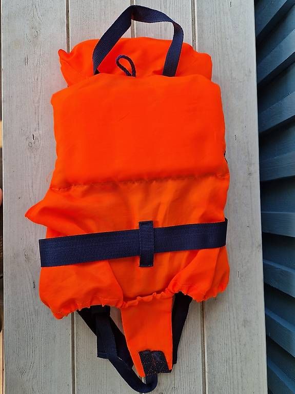 Giubbotti di salvataggio: Rettungsweste 3-15kg – Usato da Rutschwil venduto da tho_9lxq 3