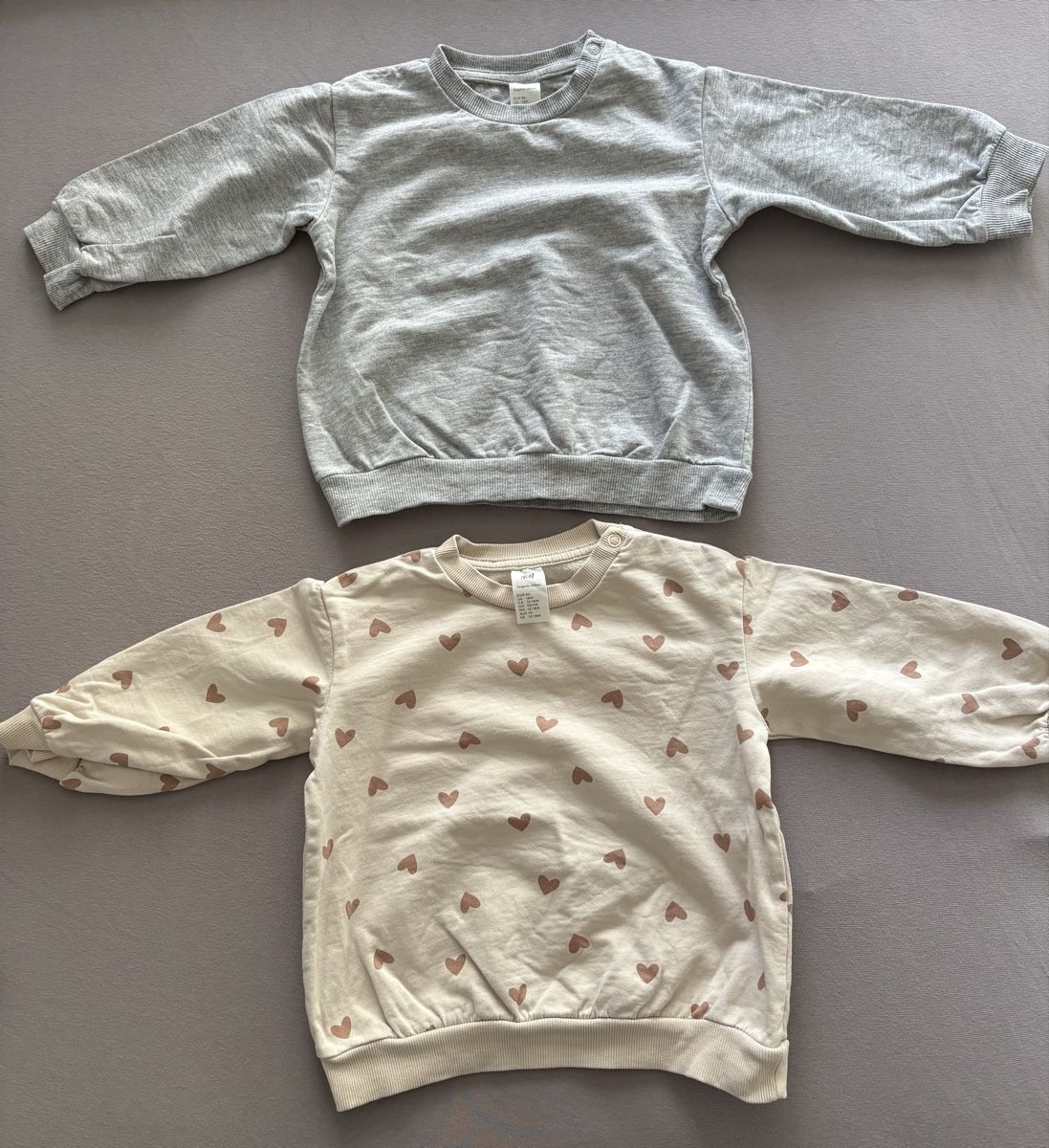 H&M Maglioni & Felpe: 2 dünne Pullover der Marke H&M, Grösse 86 – Usato da Vordemwald venduto da Stee1990