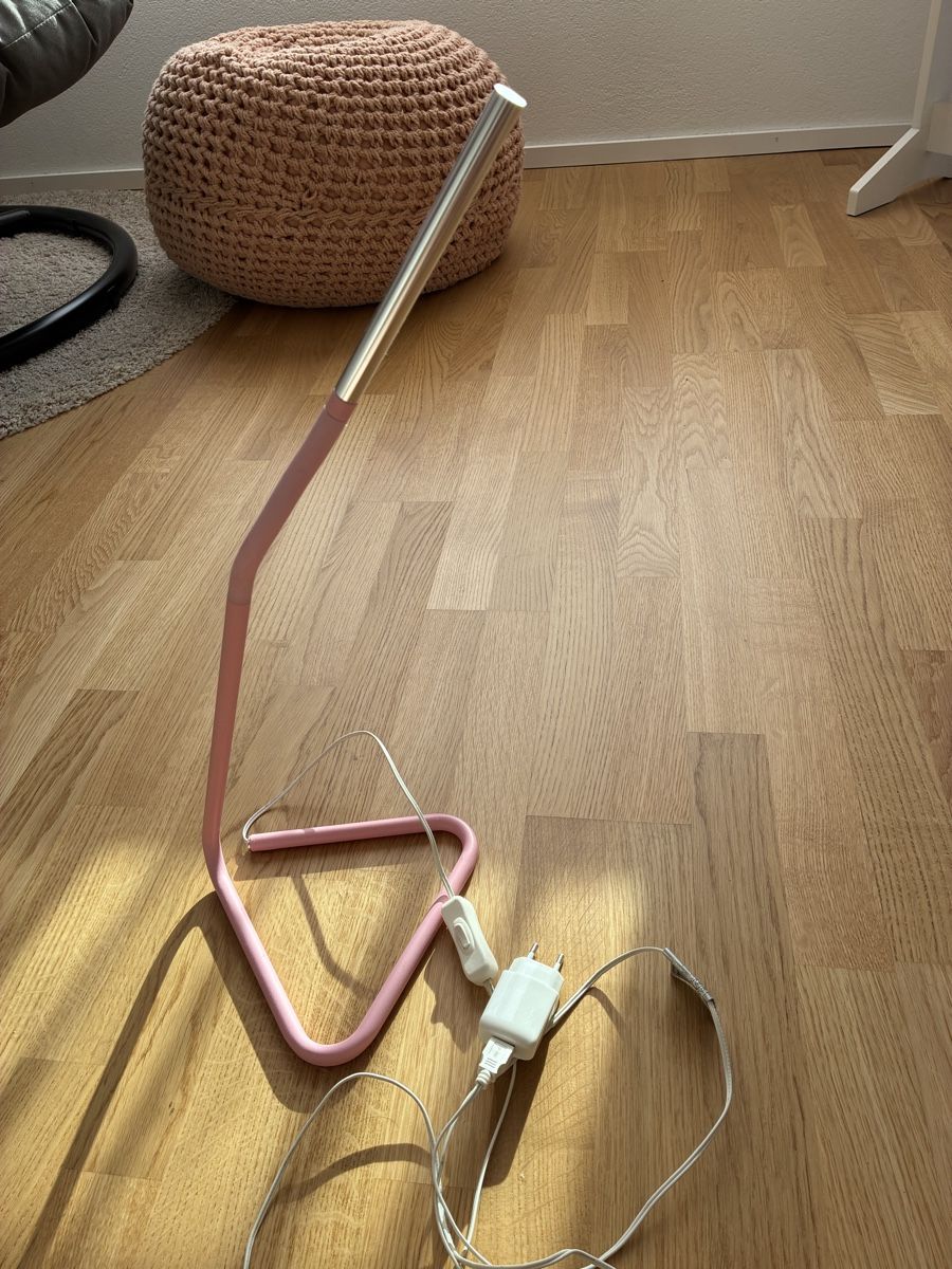 Ikea Lampes: Tischleuchte Ikea – D'occasion à Niederwangen BE par jel_ah
