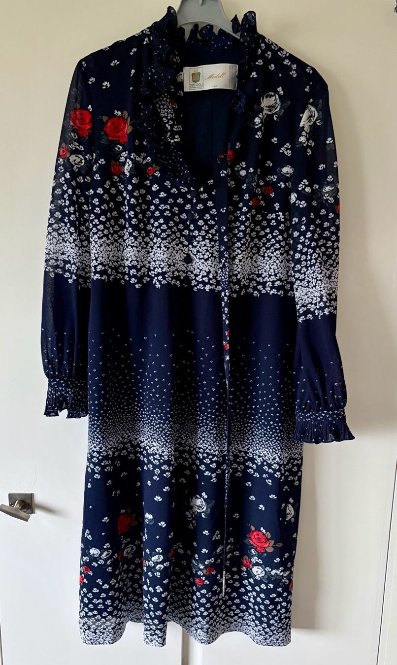 Vestiti: Langes fliessendes Jerseykleid blau gemustert, Polyester – Nuovo (secondo la descrizione) da Oberrieden venduto da pet_n2c2