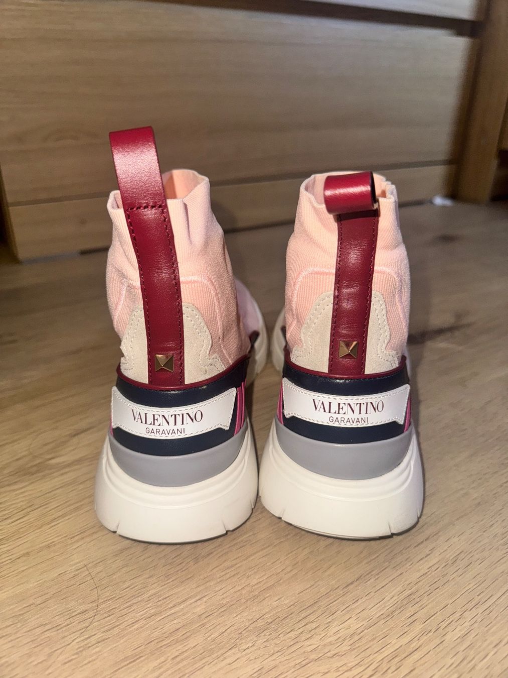 Valentino Damenschuhe: Valentino Garavani Pink Sneaker Boot – Gebraucht aus Zürich von Syali_299 1