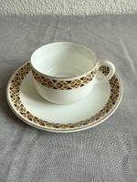 Schicke Sammeltasse mit Unterteller, Vintage