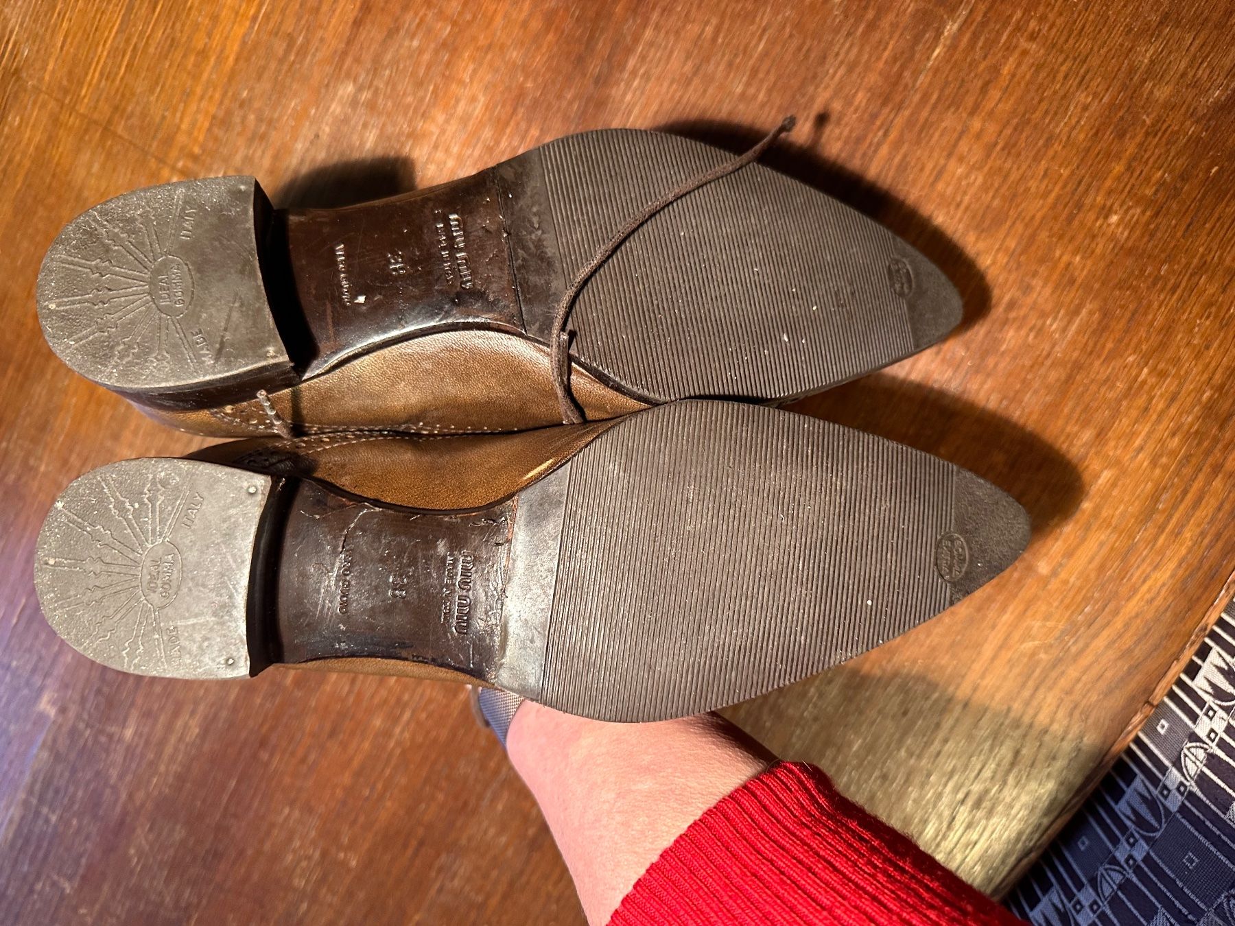 Miu Miu Scarpe da donna: Miu Miu stringate da donna, marrone, Taglia 38 – Usato da Solduno venduto da ant_npd6 1