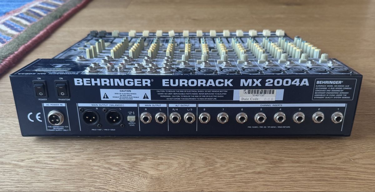 Behringer Console di mixaggio: Behringer Eurorack MX 2004A Mischpult – Difettoso da Basel venduto da Moehrli01 1