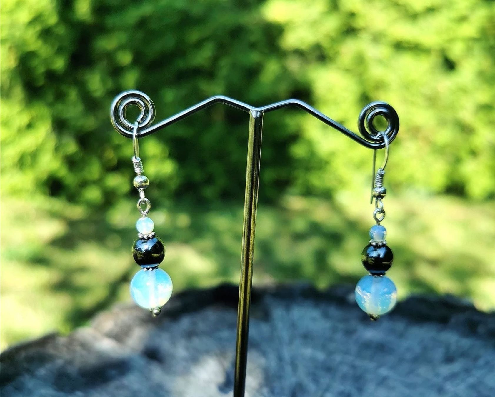 Ohrringe & -stecker: Boucles d'oreilles Opalite et Hématite – Neu und originalverpackt aus Veyrier von Leilazizou 2