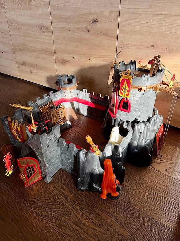 Giocattoli: Drachenfestung Playmobil 70227 – Usato da Sursee venduto da Sportsreh 1
