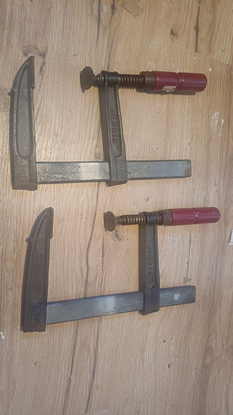 Bessey Tutti gli attrezzi: 4 Alte Schraubzwingen – Usato da Flawil venduto da Naphtali 4