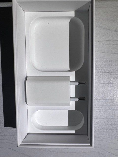 Apple Telefoni cellulari / Smartphones: Iphone 6, 16 GB Batterie 87% – Usato da Wettingen venduto da Muda33 9