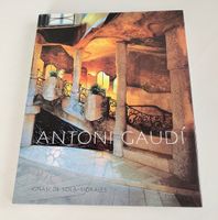 Antoni Gaudi - Ignasi de Sola-Morales (engl.)