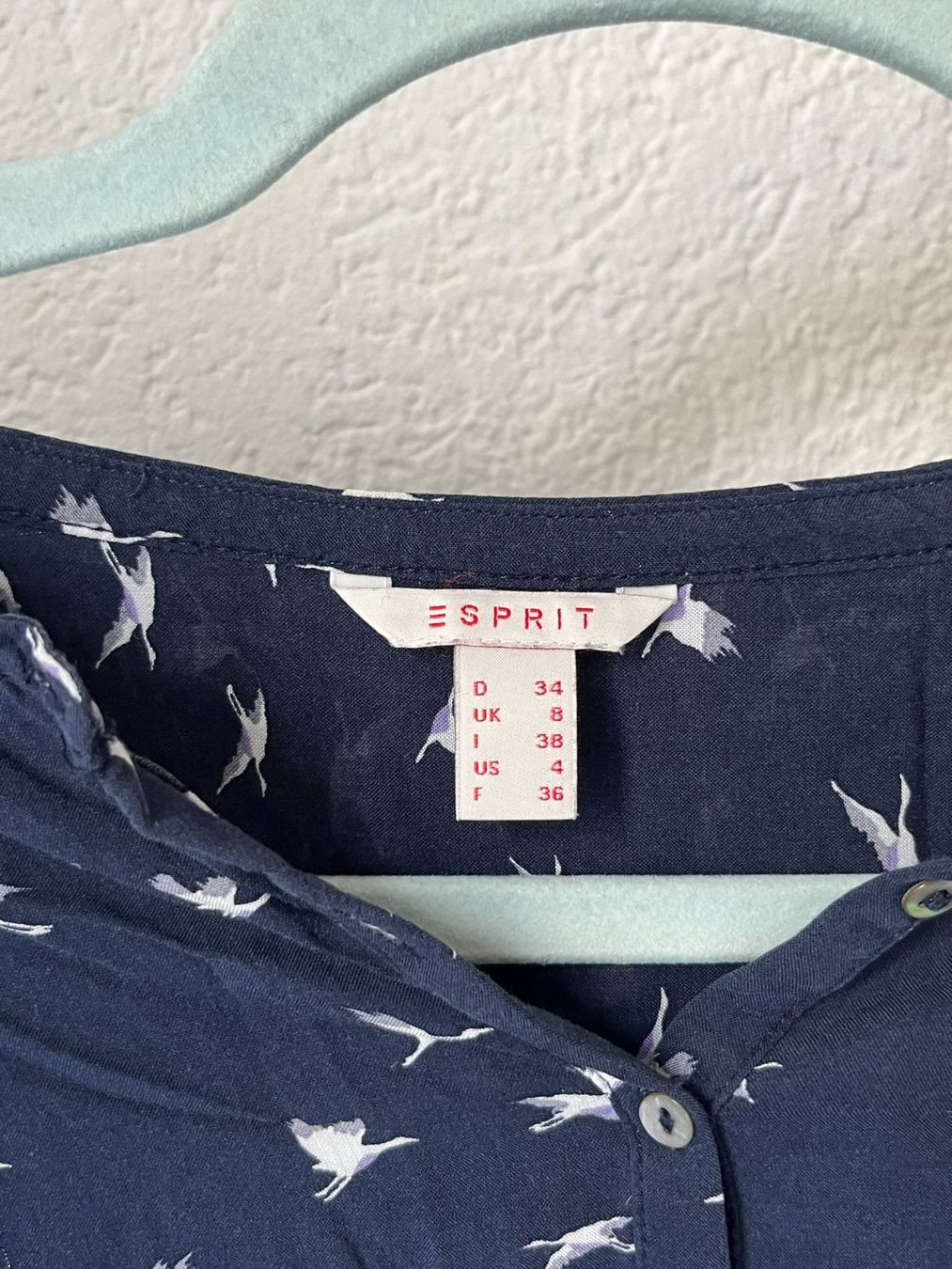 Esprit Blusen: blaue Esprit Bluse – Gebraucht aus Bern von zau_272v 1