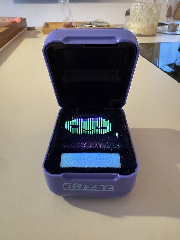 Giocattoli: Bitzee gioco per bambini  – Usato da Maroggia venduto da sha_n2dq 3