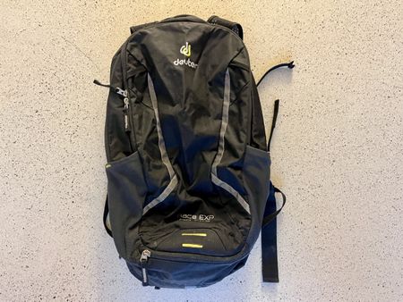 Deuter Race EXP Air 14+3 Fahrradrucksack