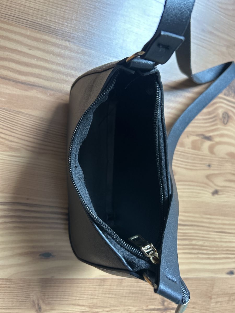 Borse da donna: NEUE schwarze Ledertasche – Nuovo (secondo la descrizione) da Hausen AG venduto da cele01 3