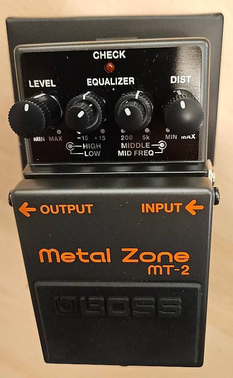 Strumenti musicali: BOSS Metal Zone MT-2 black – Usato da Rorschach venduto da Crossfire34343