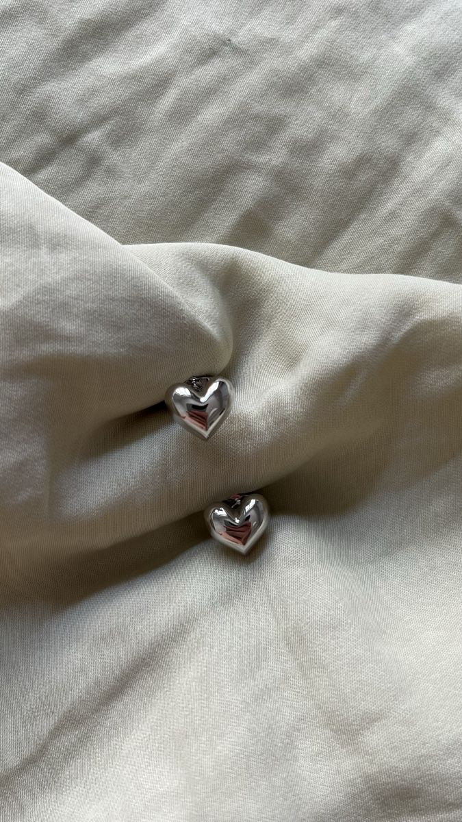 Orecchini pendenti & Orecchini a lobo: Orecchini a cuore metallo colore argento nuovi – Nuovo e nell'imballaggio originale da Lugano venduto da yul_fhg2 3