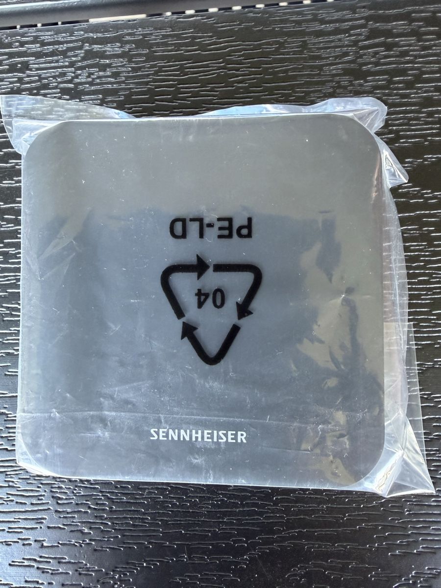 Sennheiser Unità & Adattatore: Sennheiser BT T100 Bluetooth Audio Transmitter, Top Zustand – Nuovo (secondo la descrizione) da Zürich venduto da Chio4 2