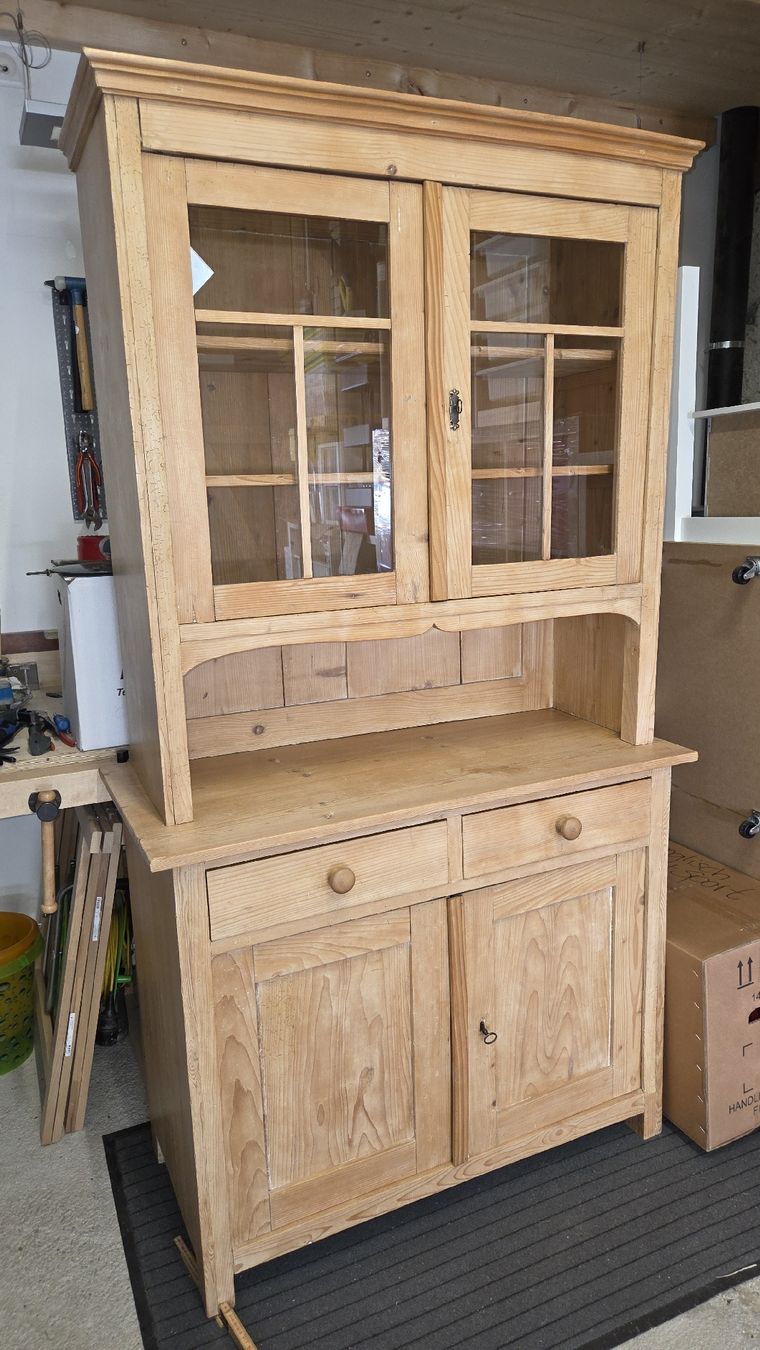 Credenze: Antikes Holz-Buffet mit Glastüren und Schubladen – Usato da Unterstammheim venduto da maxe2008