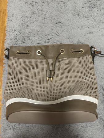 Beutel-Tasche in Beige/ Taupe mit Umhängegurt von L. Credi
