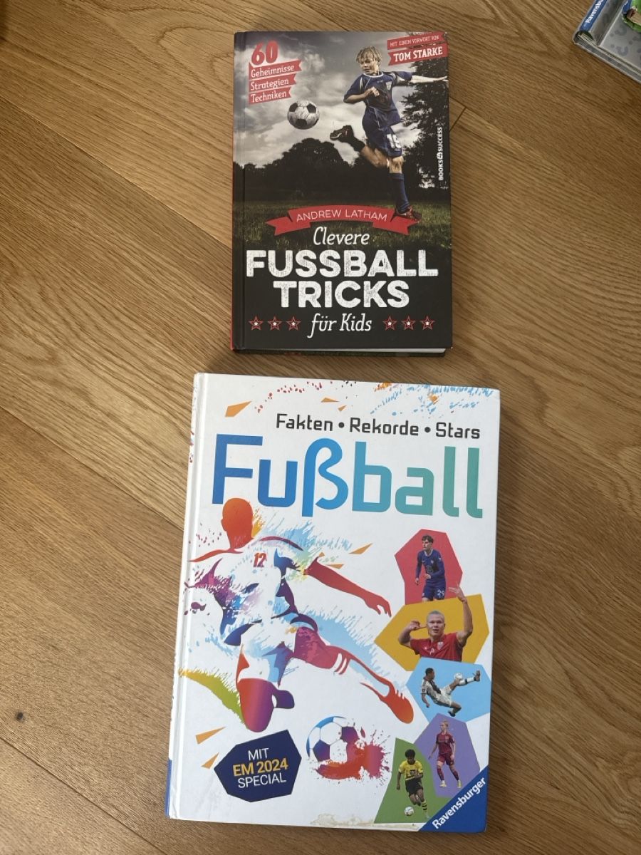 Bücher: Fussball-Bücher wie neu – Neu (gemäss Beschreibung) aus Wädenswil von dorodi