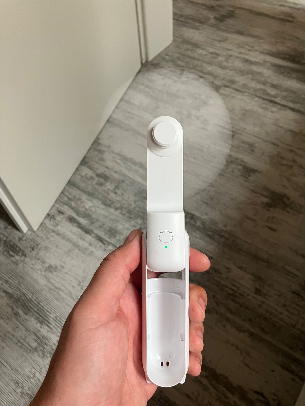 Accus & piles: 2 in 1: Ventilator (Handventilator) & Powerbank – Neuf avec emballage d'origine à Andwil SG par Kaltbrunner 3