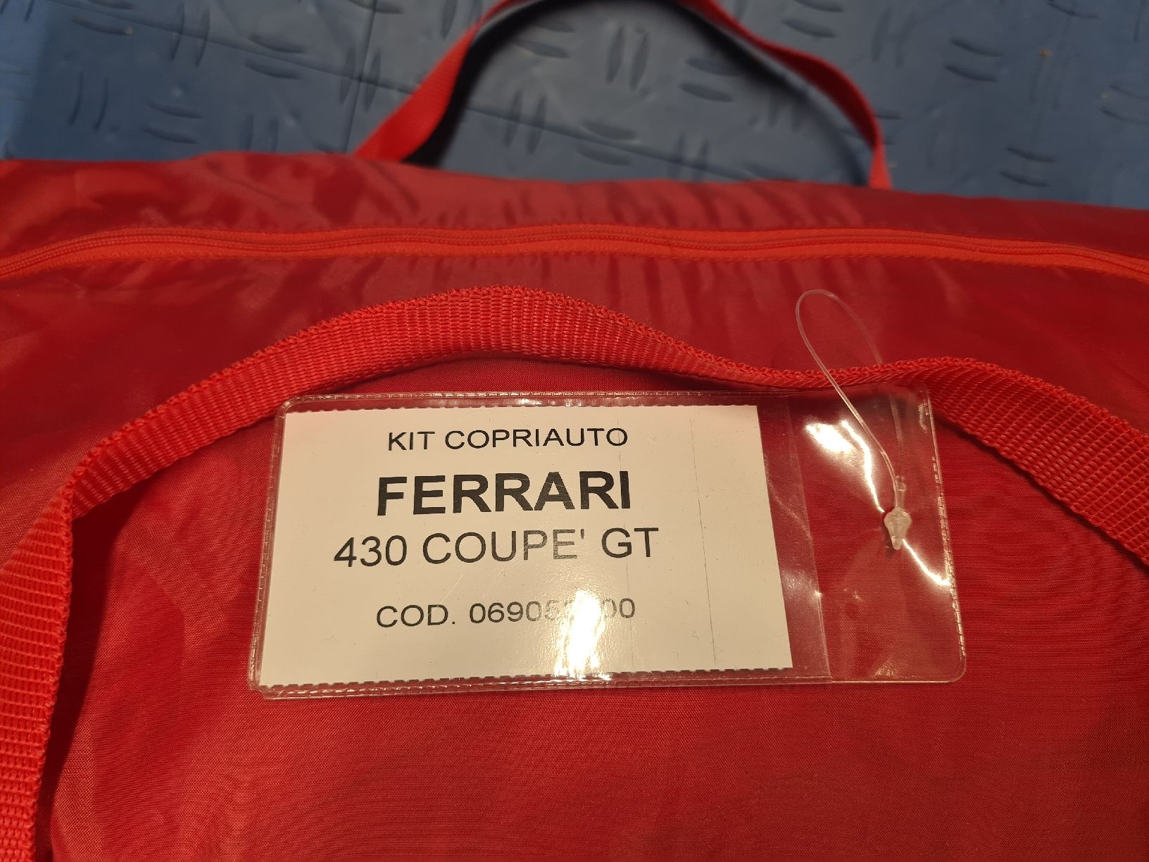 Abdeckhülle: Original Ferrari 430 Cover Auto Abdeckhaube Pyjama F430 rot – Gebraucht aus Volketswil von Swisstec 2