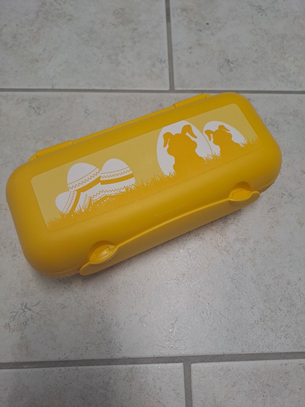 Tupperware Recipients et similaires: Eierbox Tupperware – D'occasion à Wohlenschwil par lin_vx8g