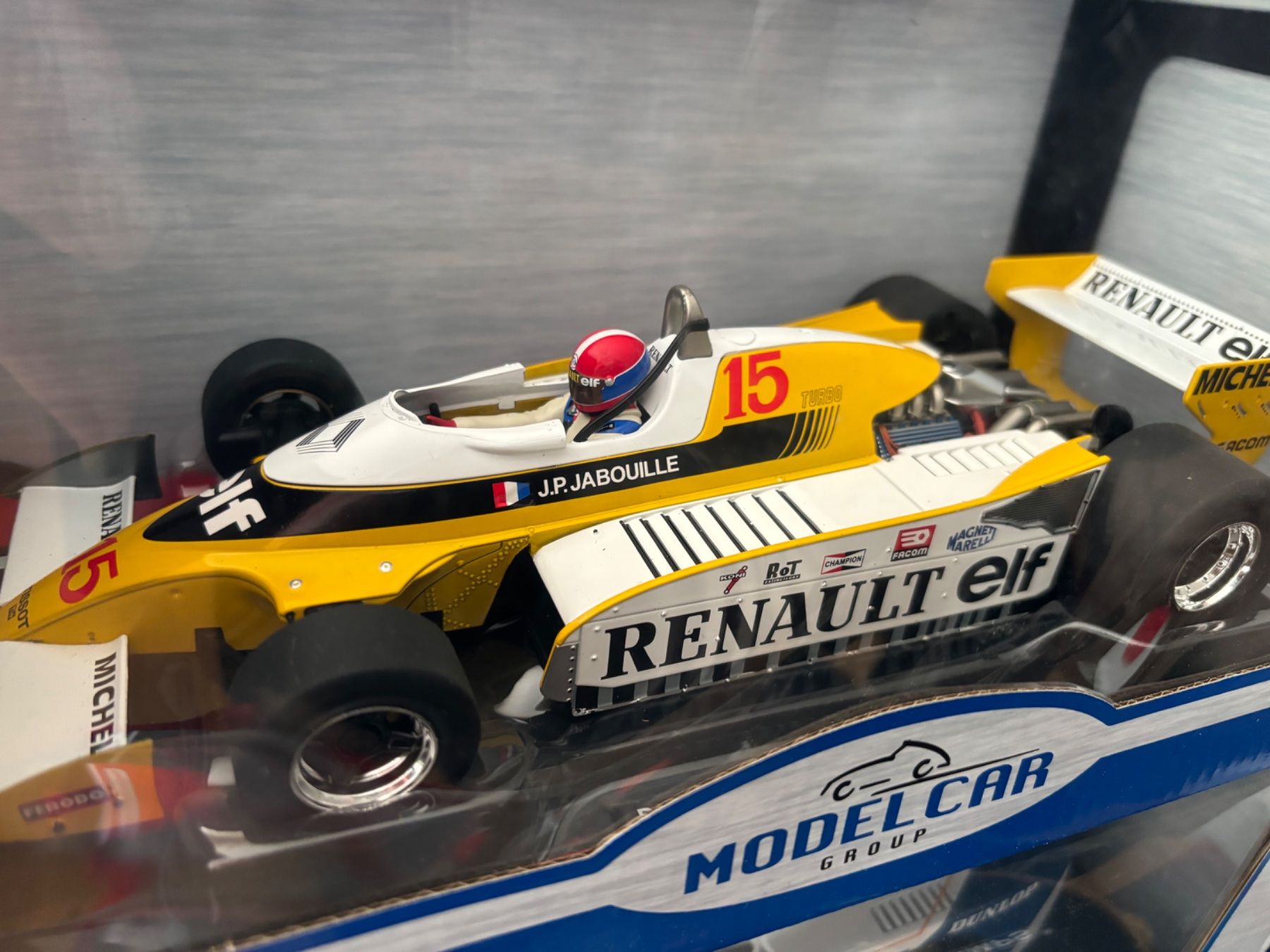 Renault Modellautos: Neuer Renault 1:18/ von MCG – Neu und originalverpackt aus Opfikon von Cycomyco 5