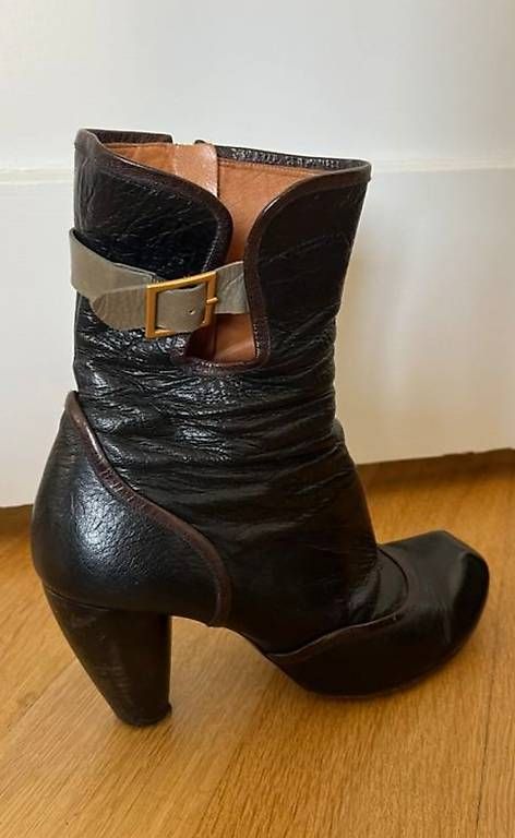 Scarpe da donna: Chie Mihara Stiefeletten Grösse 40 – Usato da Winterthur venduto da frauenzimmer01 1